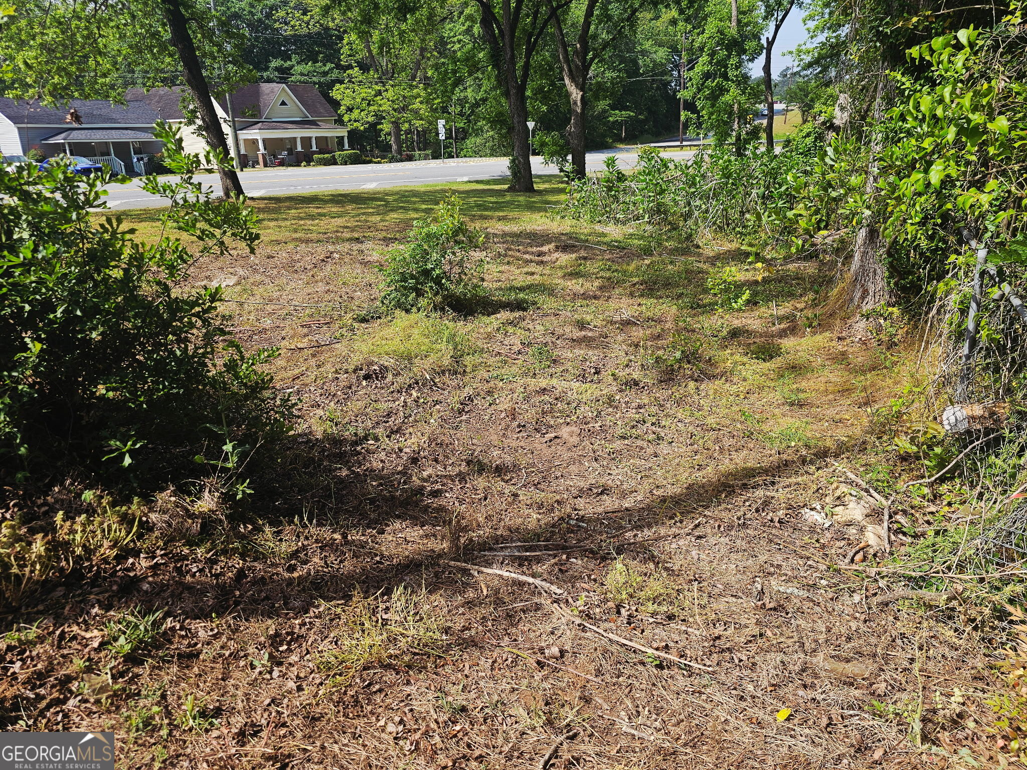 300 N Pickens Street Property Photo 5