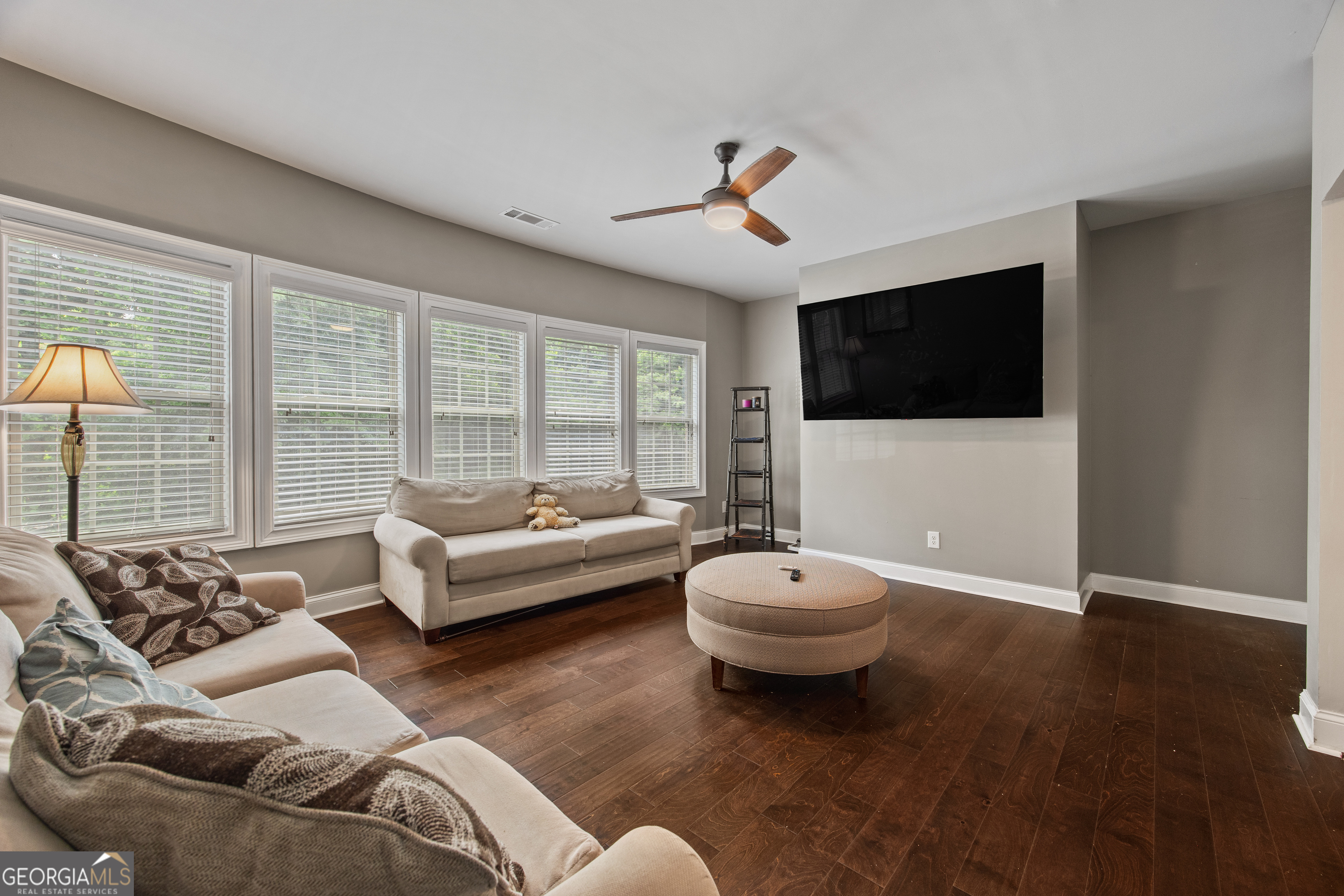 319 Langshire Drive Property Photo 16
