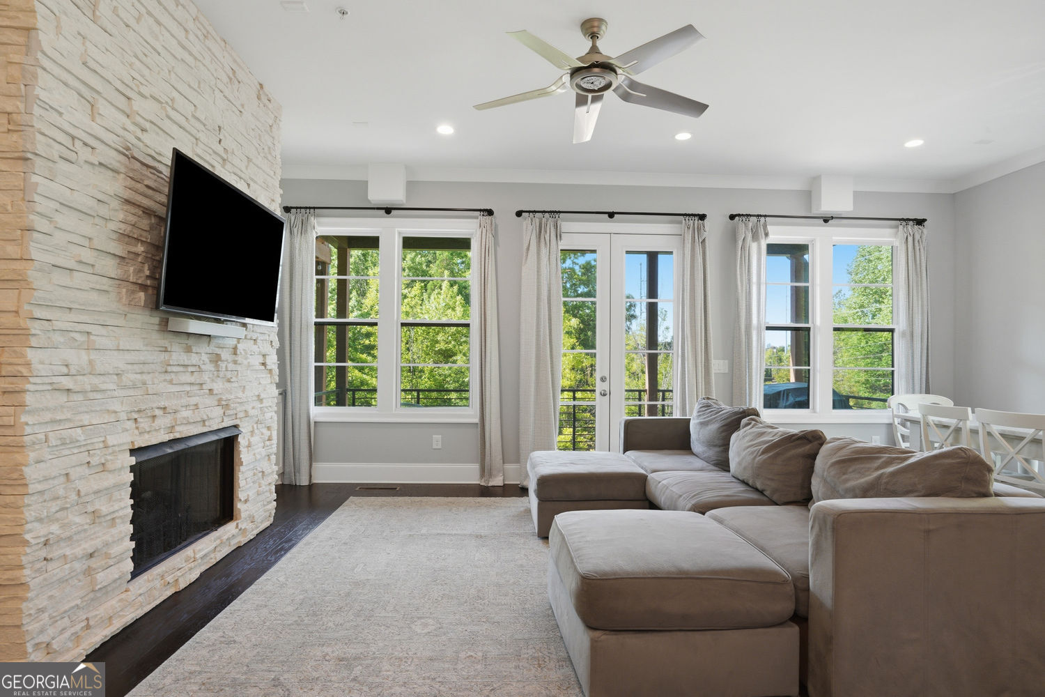 648 Landler Terrace Property Photo 8