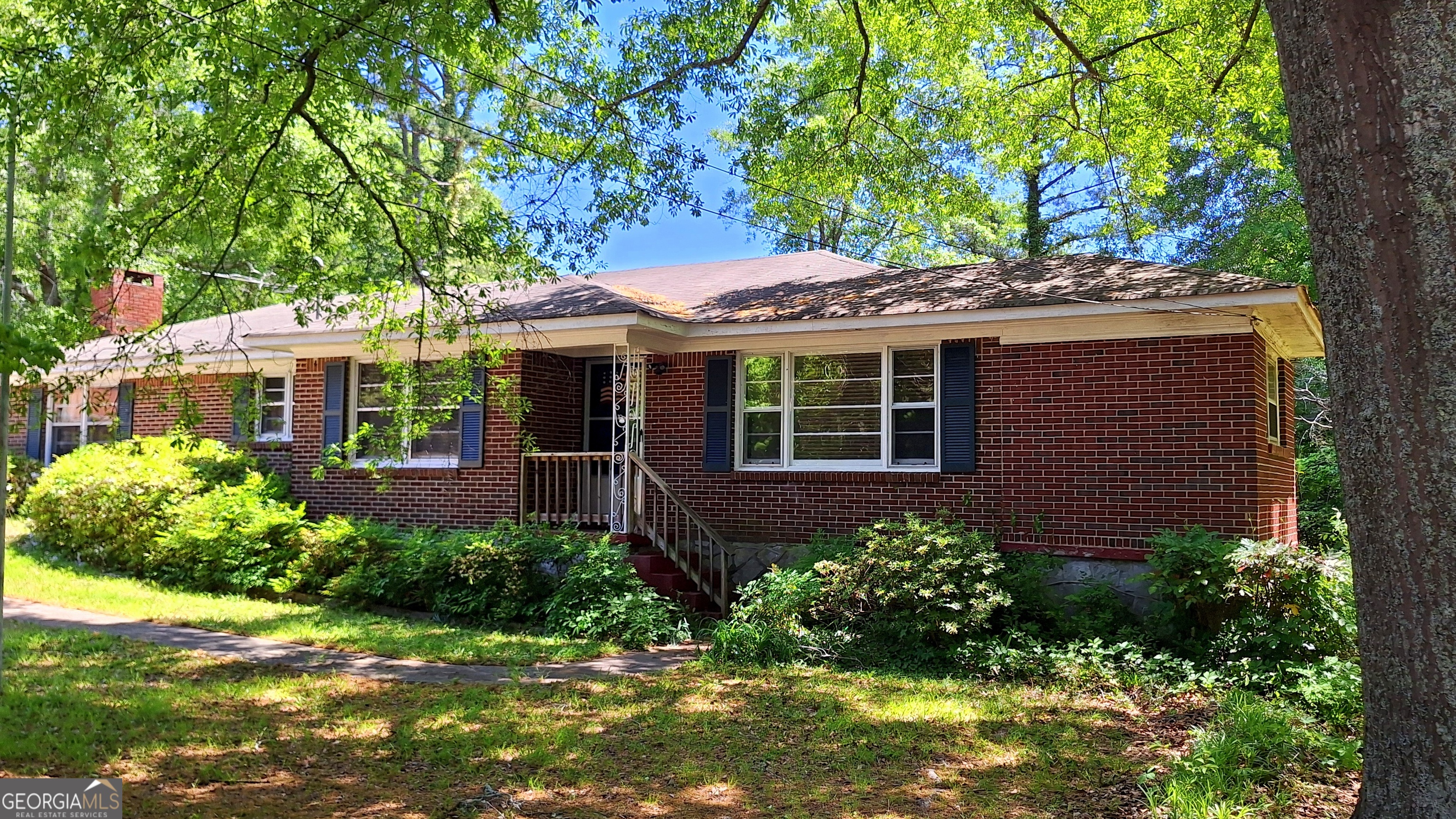 1239 Milstead Avenue NE Property Photo 1