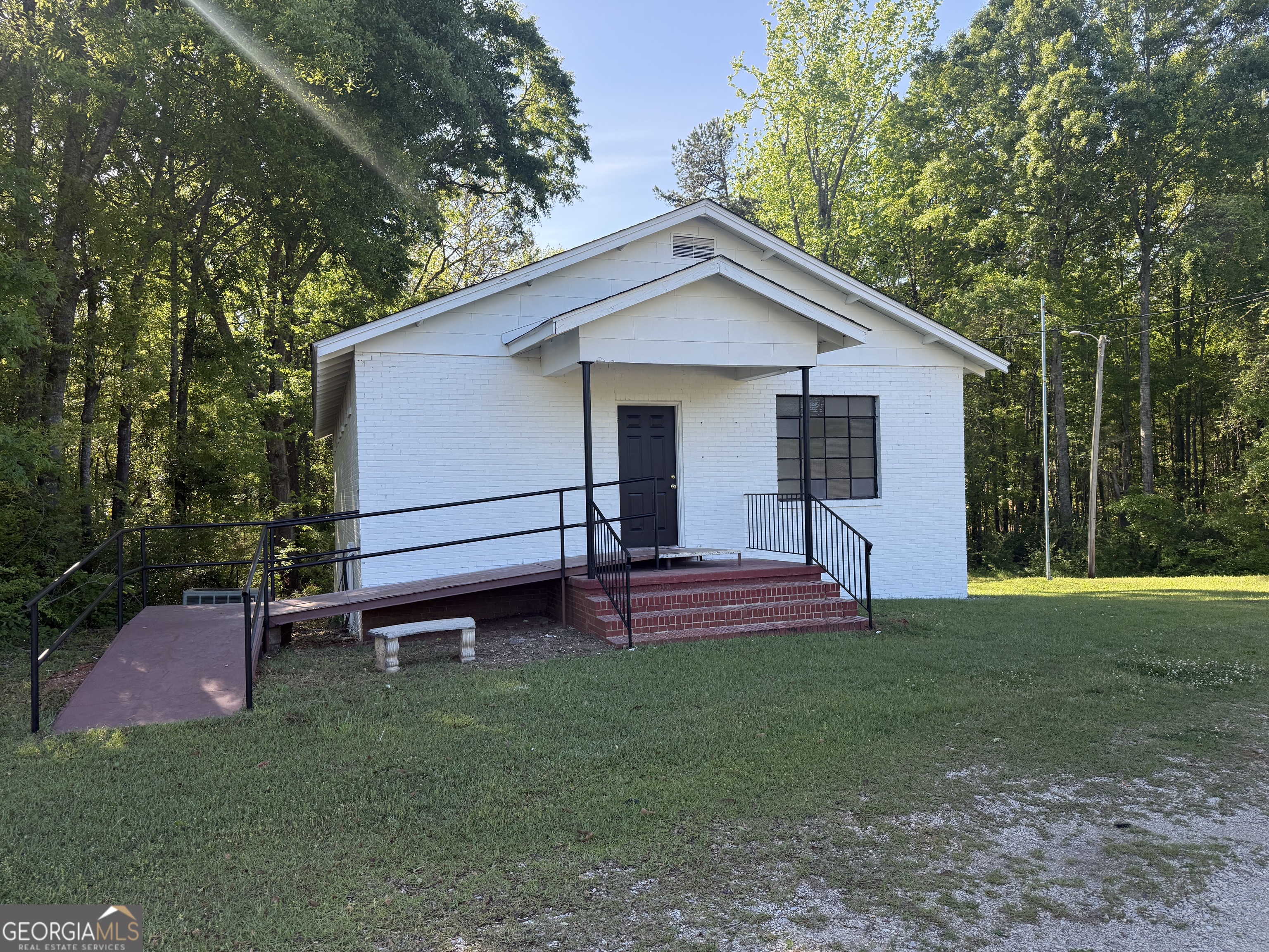 5047 West Point Road Property Photo 2