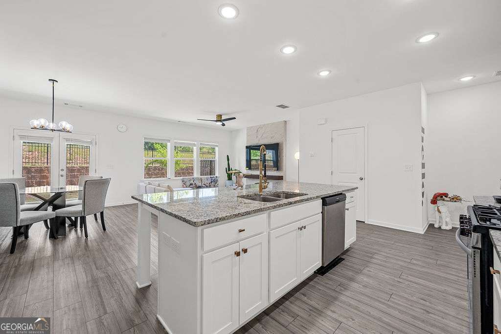 922 Edwin Lane Property Photo 11