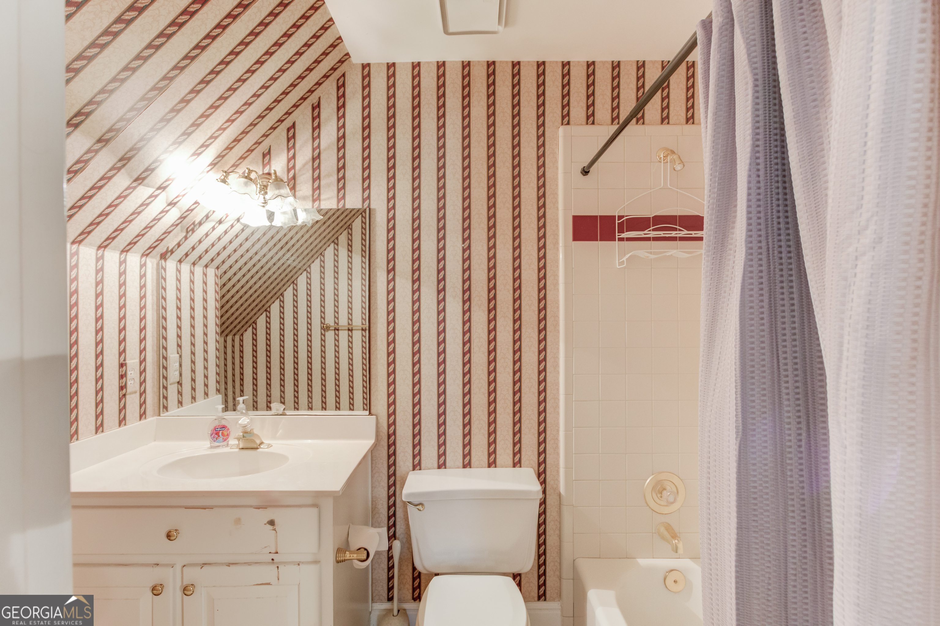 2043 Burgundy Drive Property Photo 35