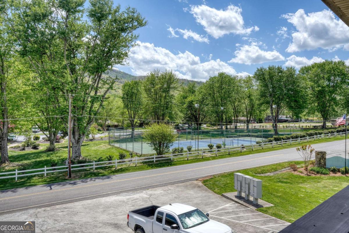 1647e Lakeview Drive Property Photo 7