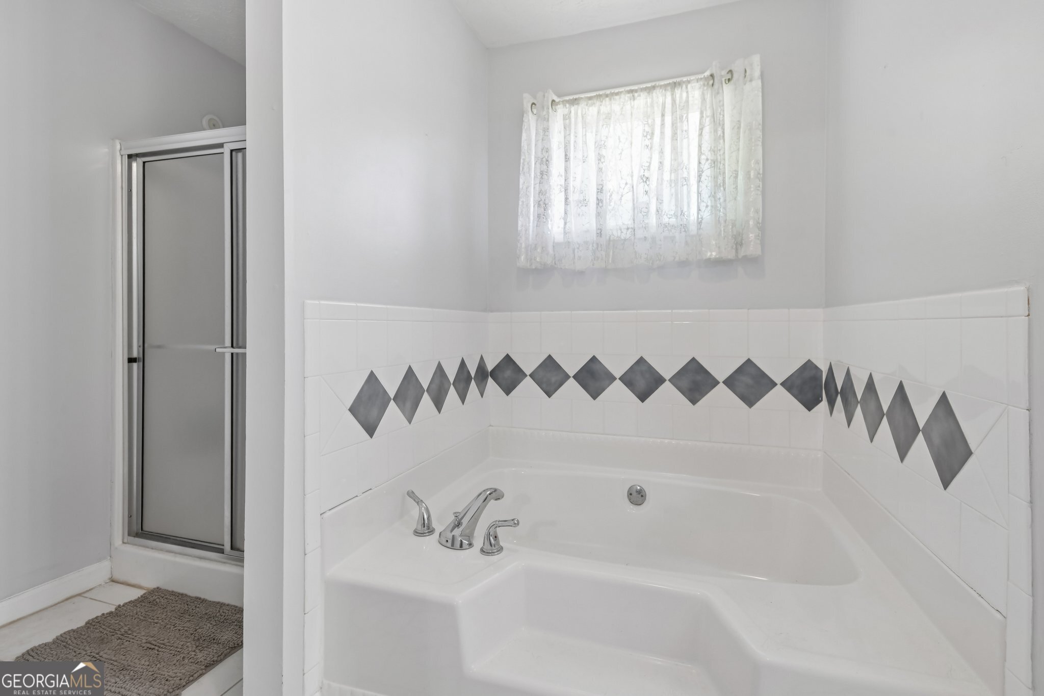 6694 Villa Court Property Photo 13