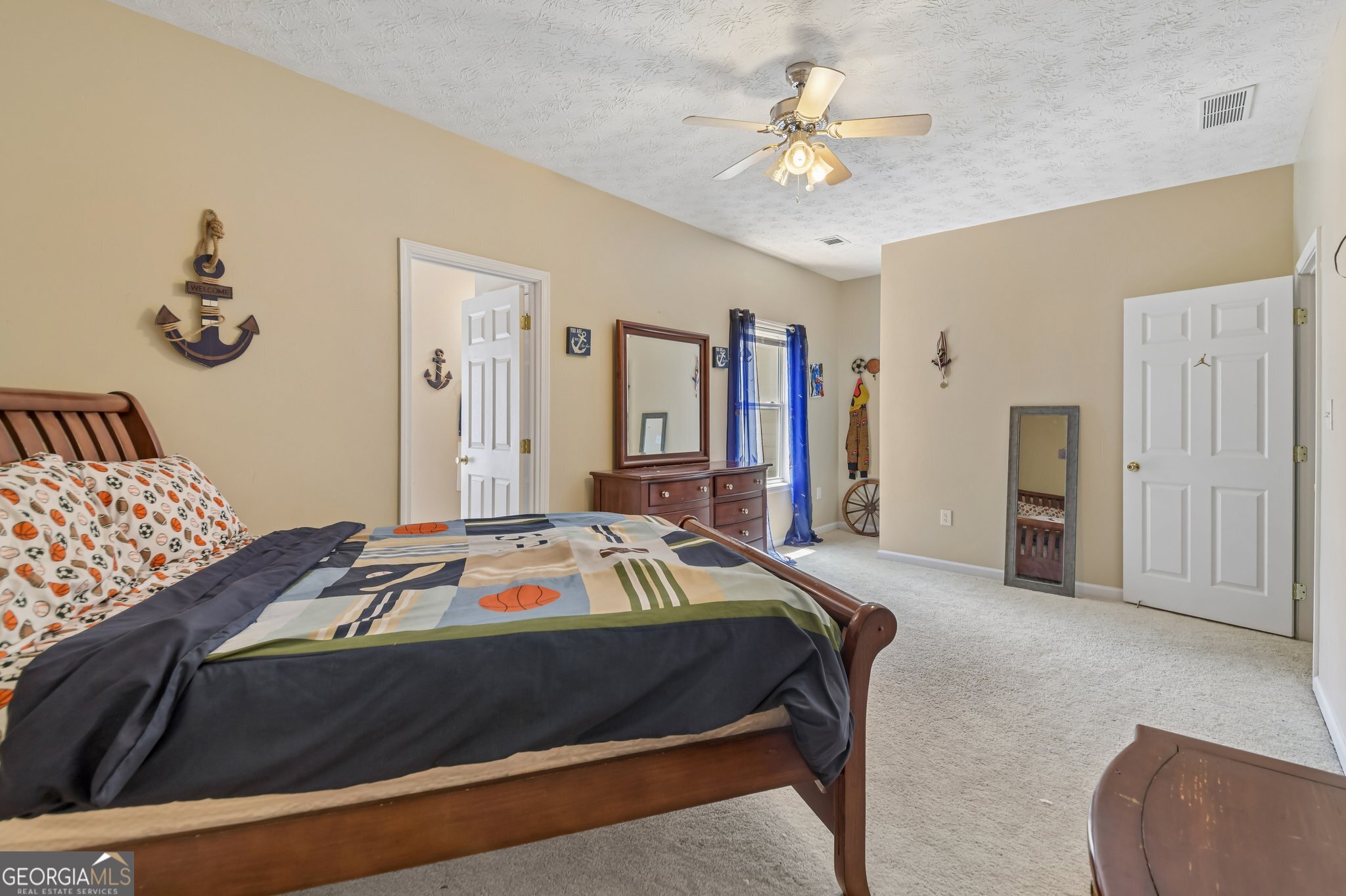 6694 Villa Court Property Photo 17
