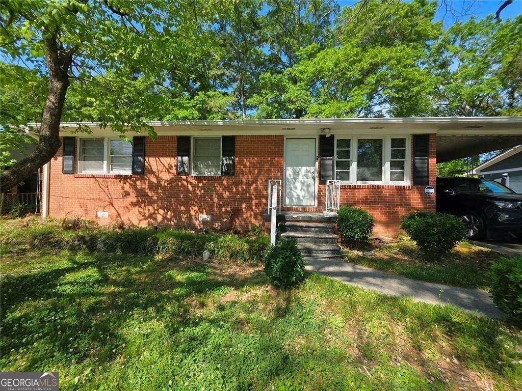 3249 Renault Road SE Property Photo 1
