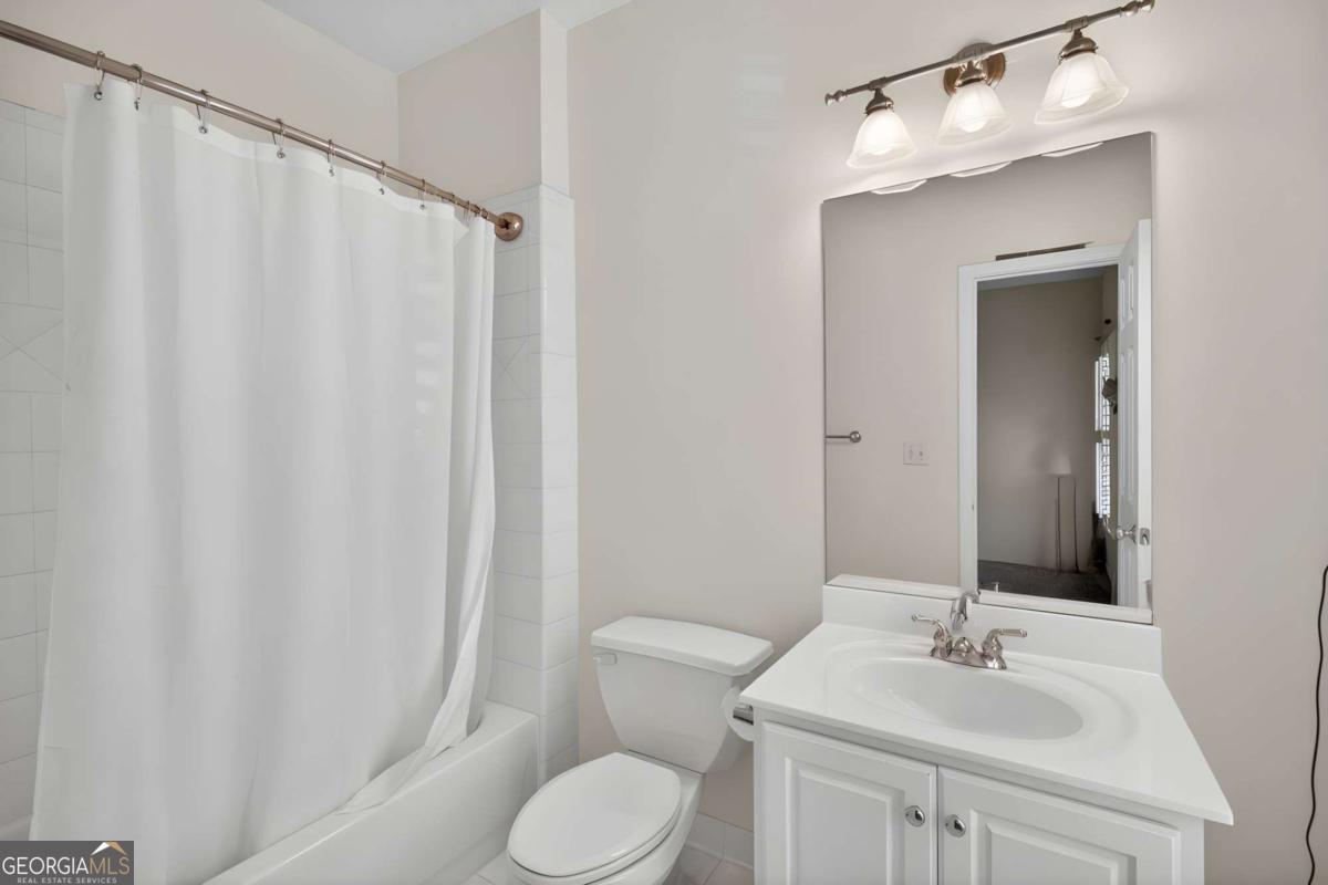 1354 E Rock Springs Road Ne Property Photo 28