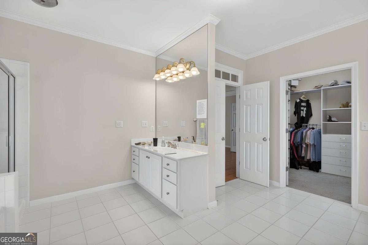 1354 E Rock Springs Road Ne Property Photo 34