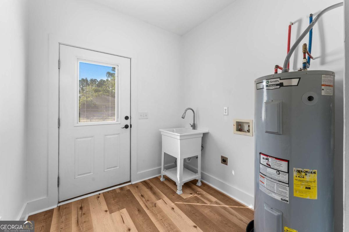 406 Church Street Property Photo 16