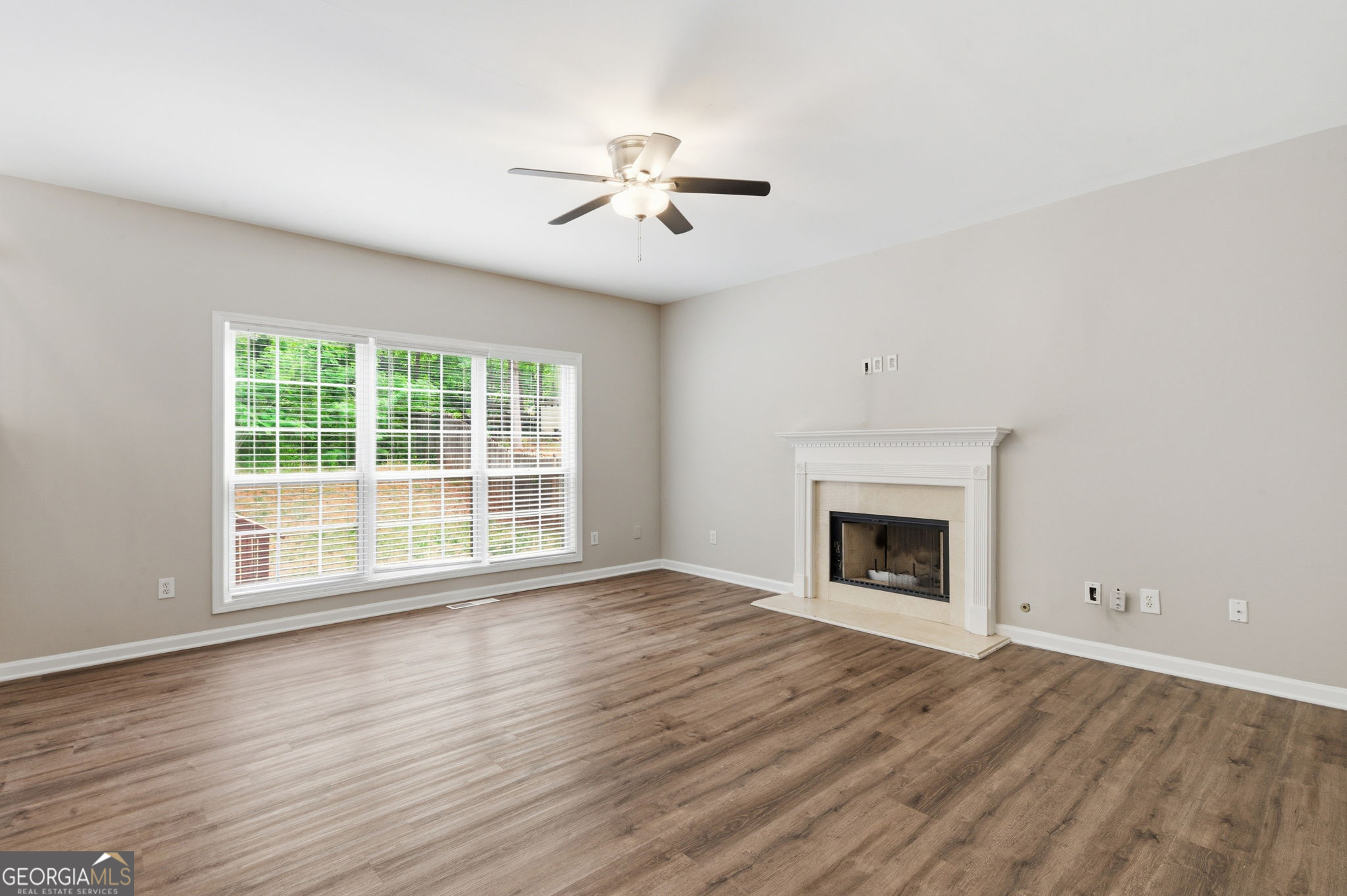 3890 Brentview Place Nw Property Photo 8