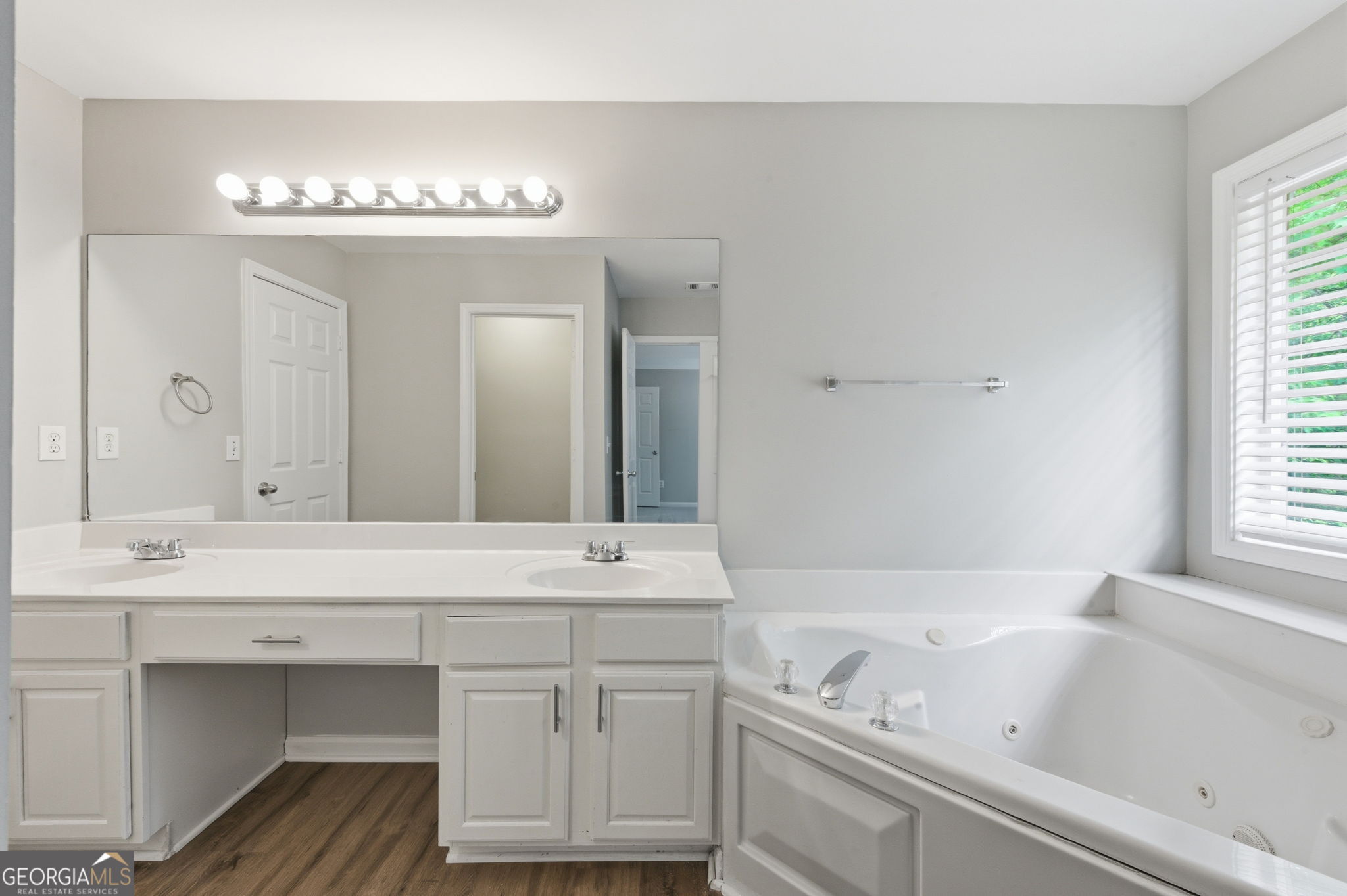 3890 Brentview Place Nw Property Photo 25