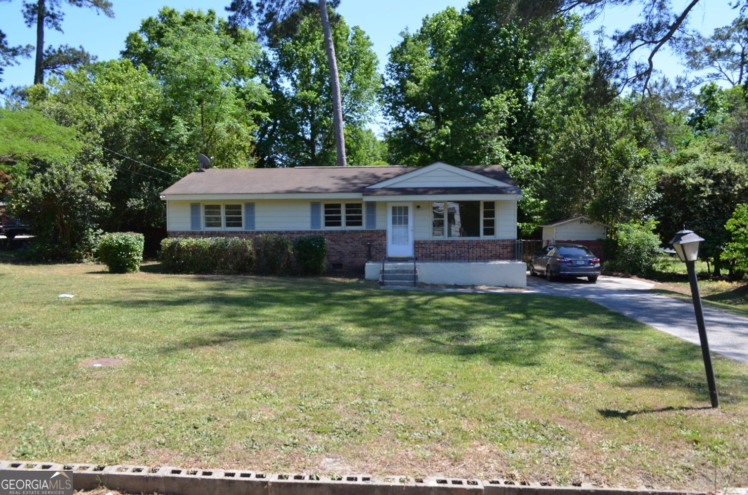 1524 Cambridge Drive Property Photo 1
