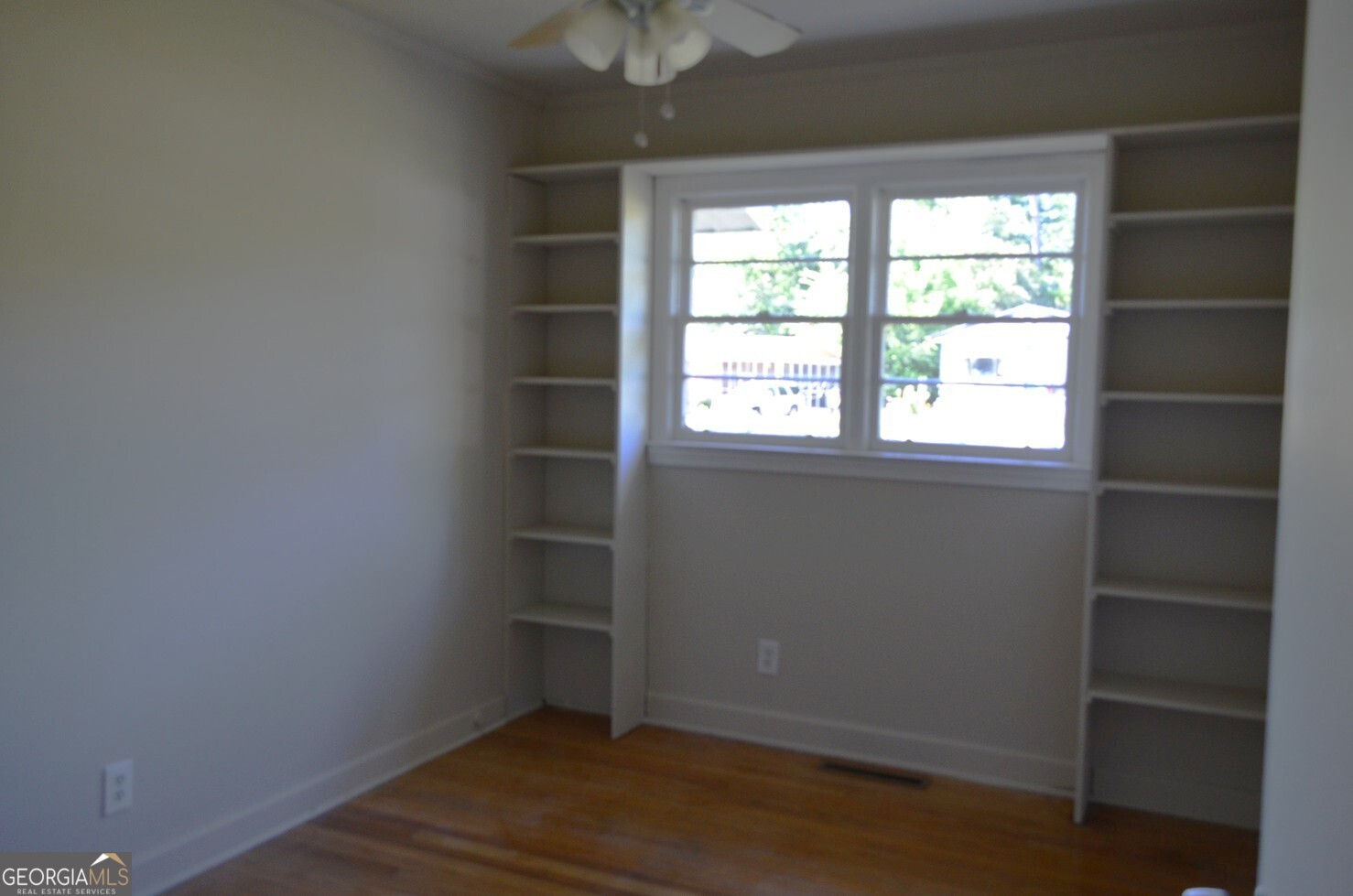 1524 Cambridge Drive Property Photo 5