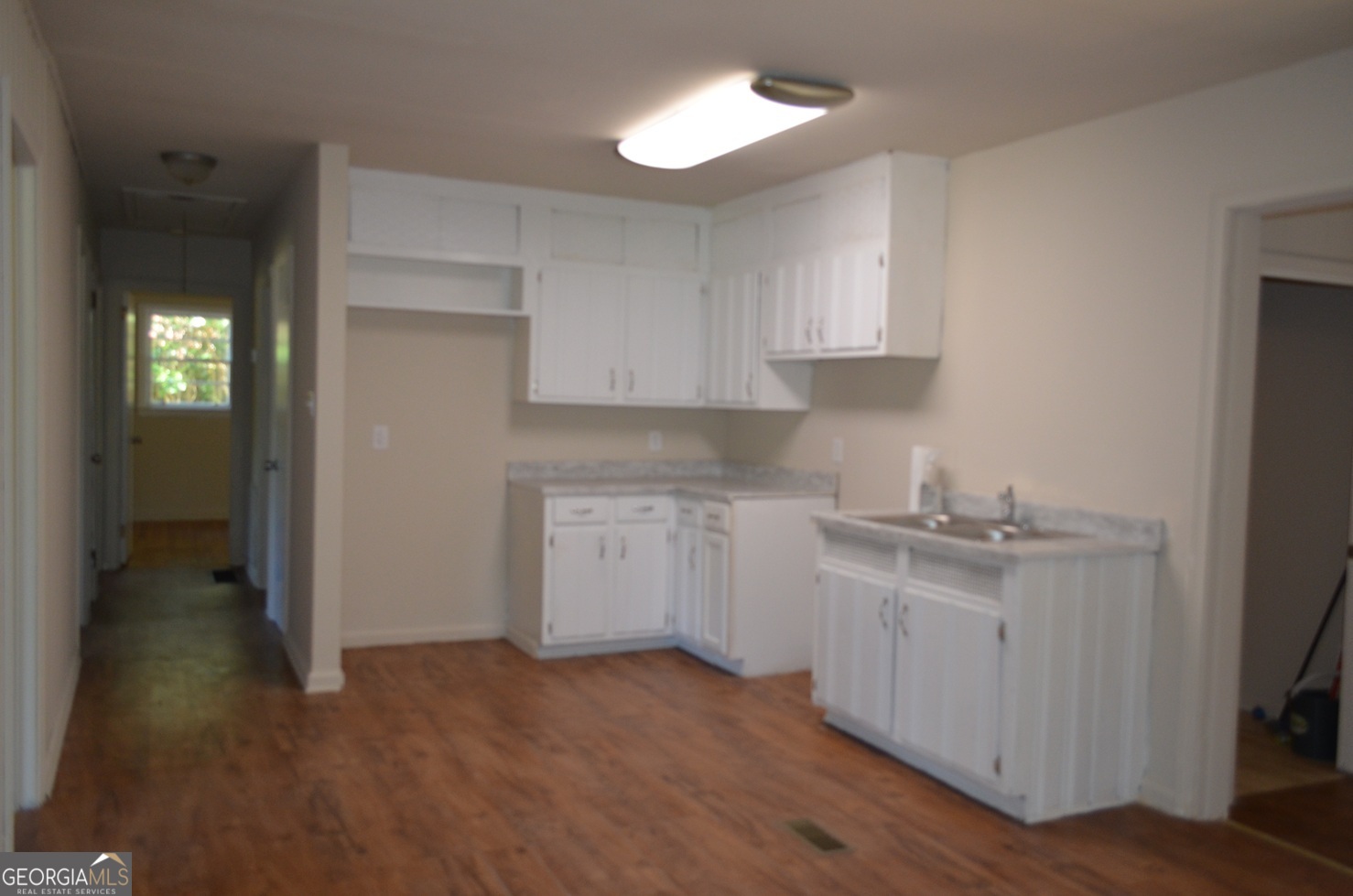 1524 Cambridge Drive Property Photo 7