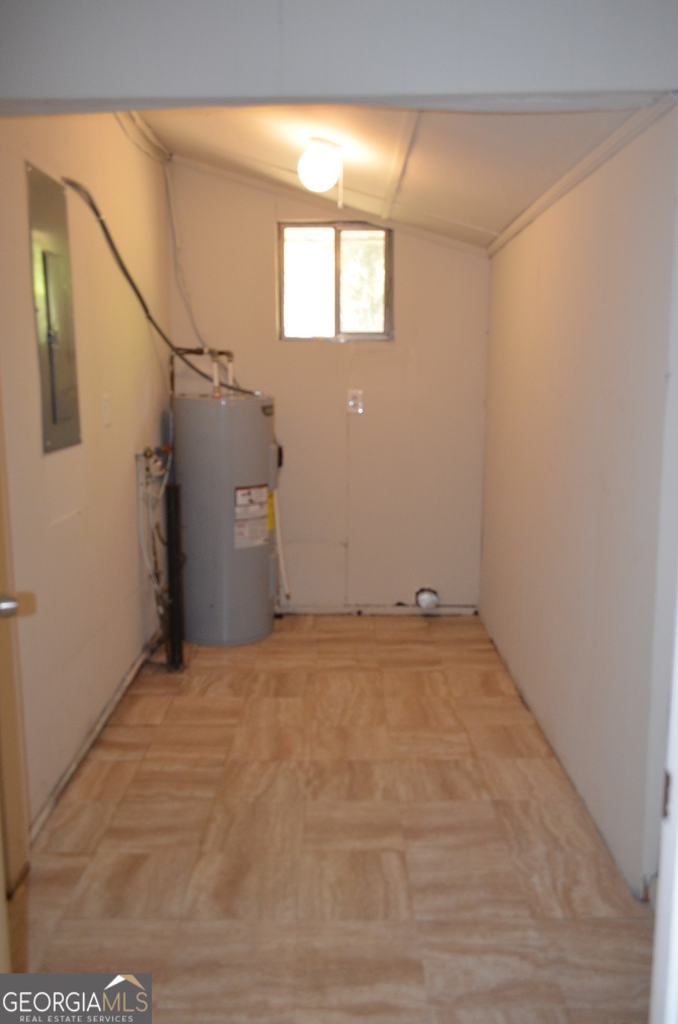 1524 Cambridge Drive Property Photo 9