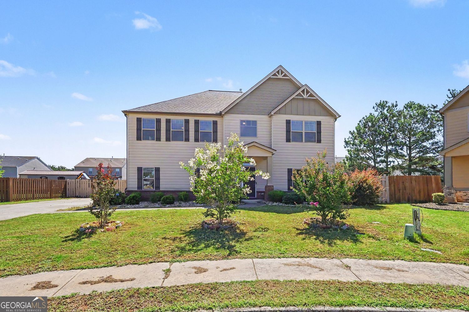 55 Silver Willow Court Property Photo 2