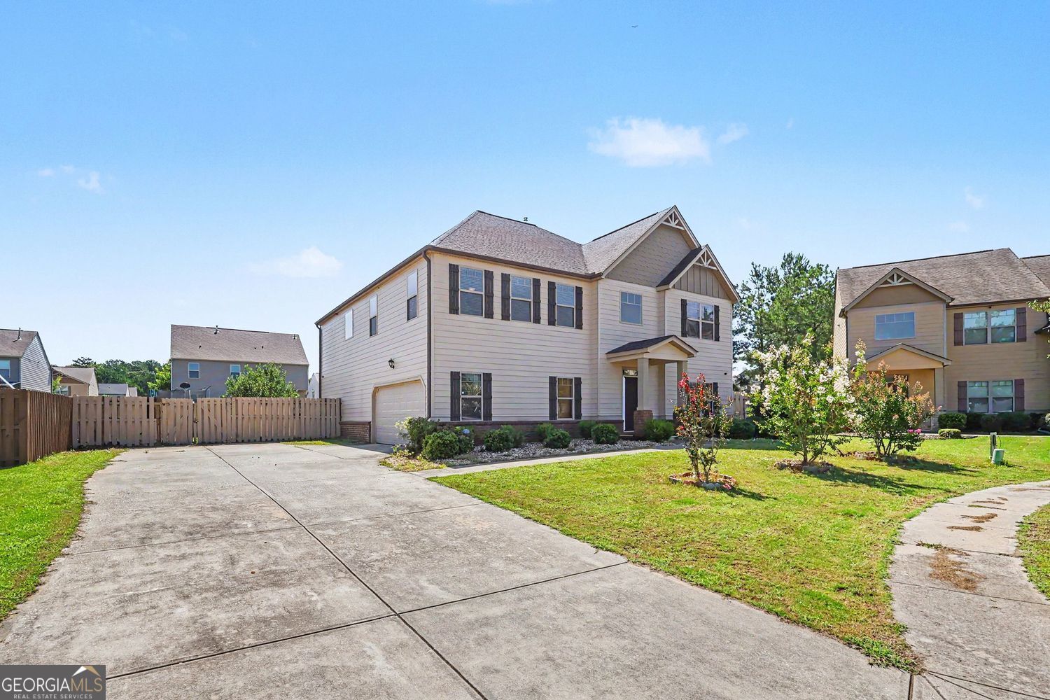 55 Silver Willow Court Property Photo 3