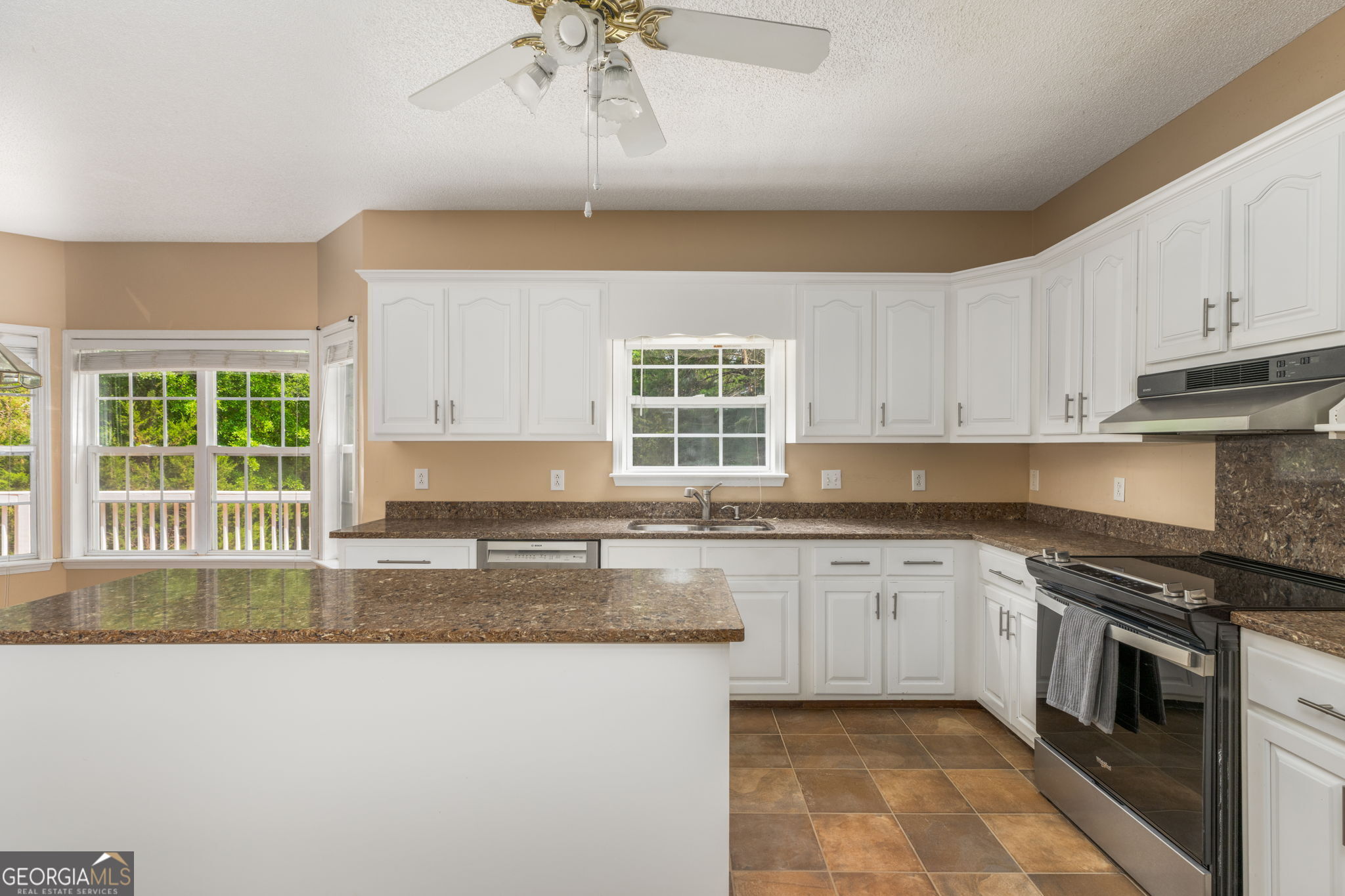 2626 Penbrook Lane Property Photo 9
