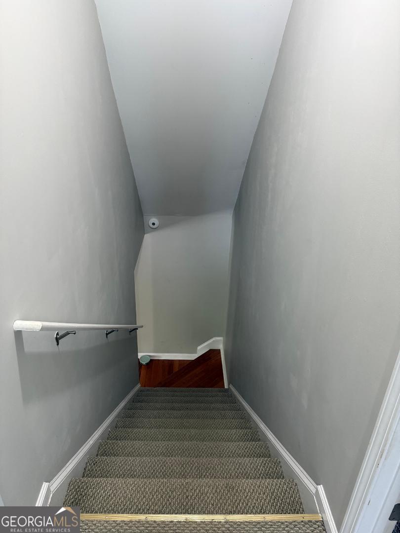 121 Saluda Drive Property Photo 13