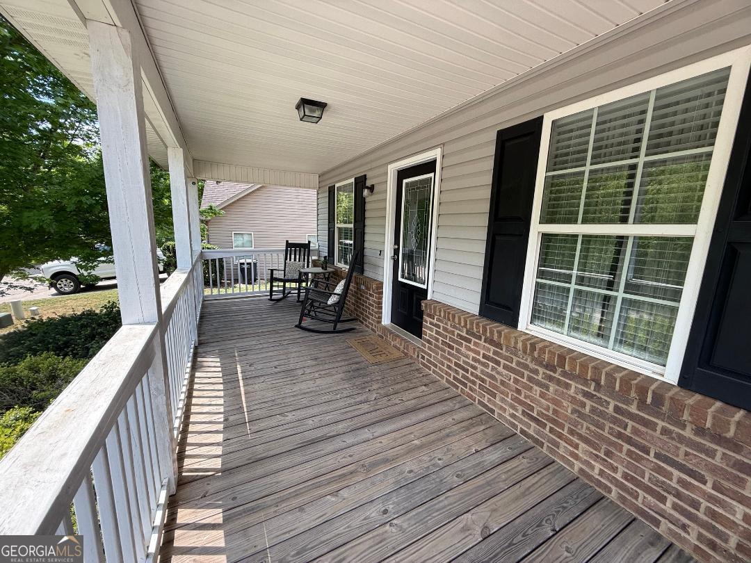 121 Saluda Drive Property Photo 20