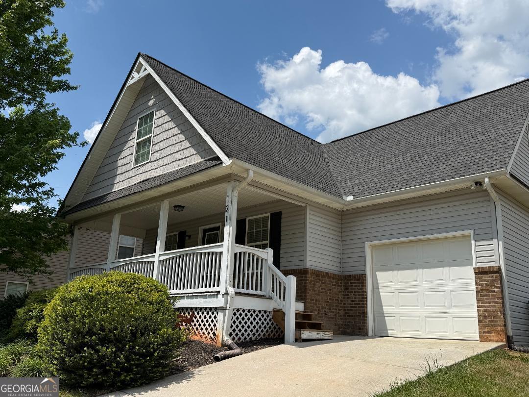 121 Saluda Drive Property Photo 23