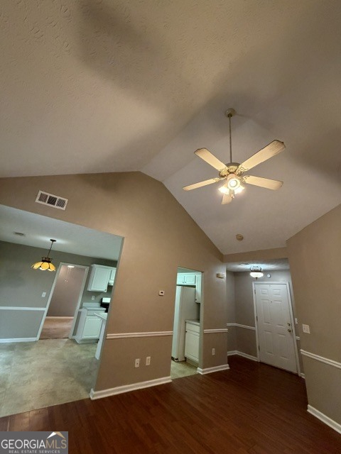 882 Whispering Way Property Photo 6