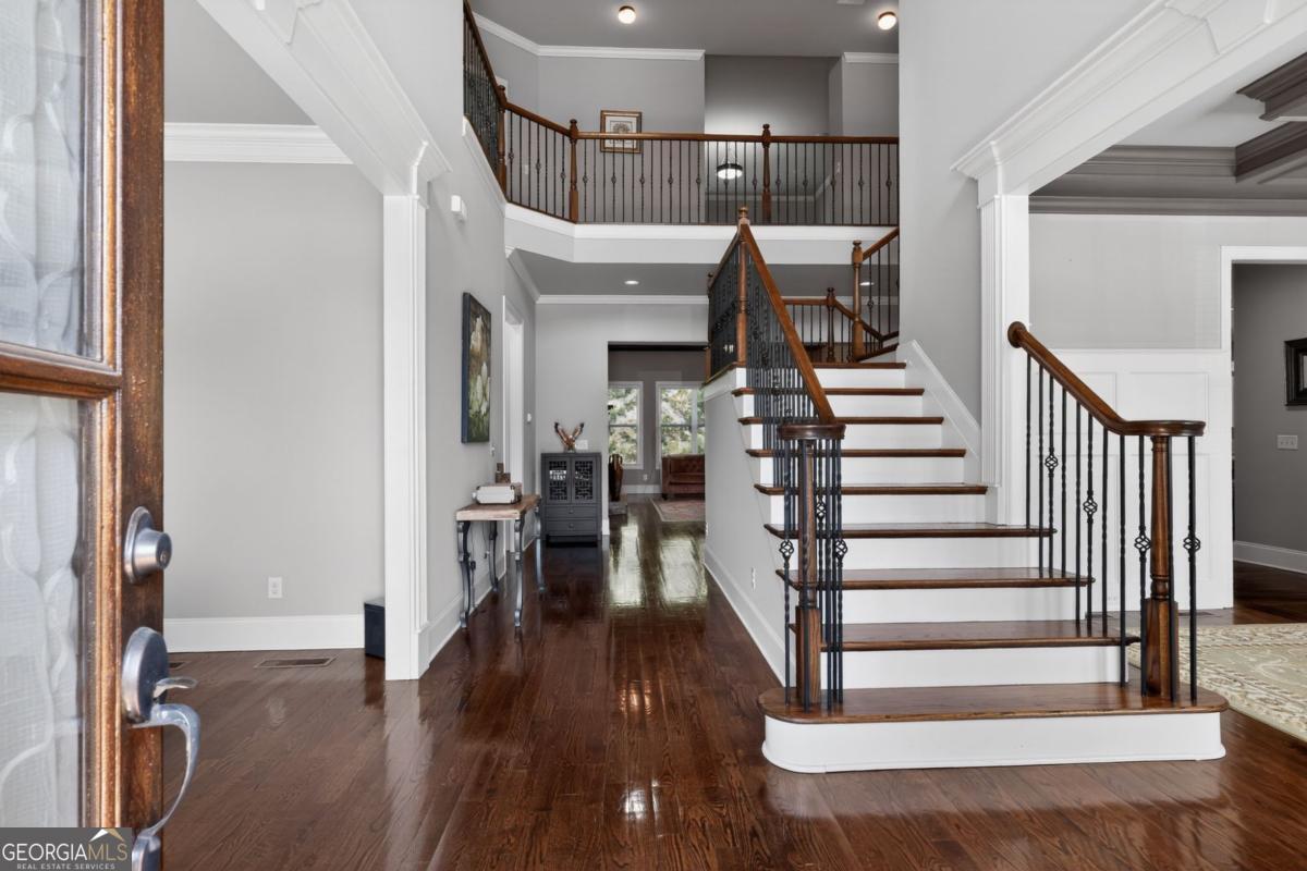 2083 Skybrooke Lane Property Photo 4