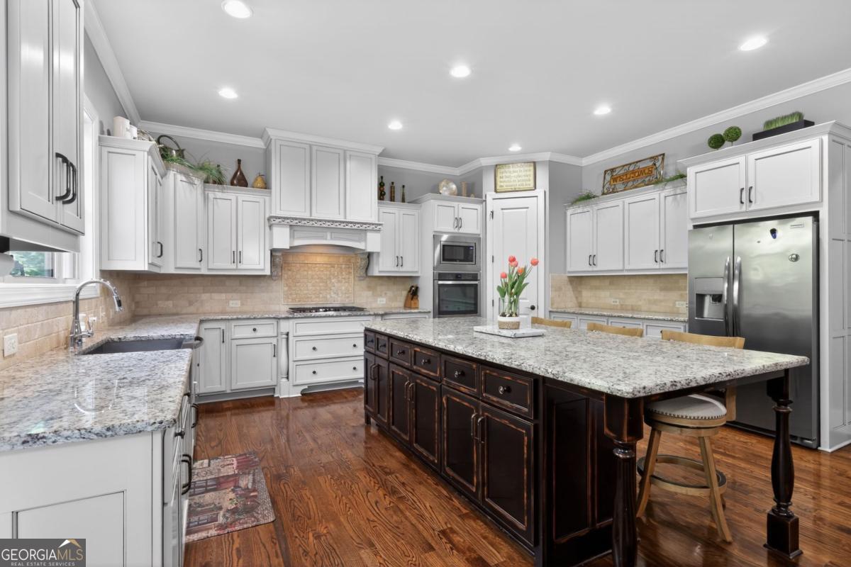 2083 Skybrooke Lane Property Photo 11