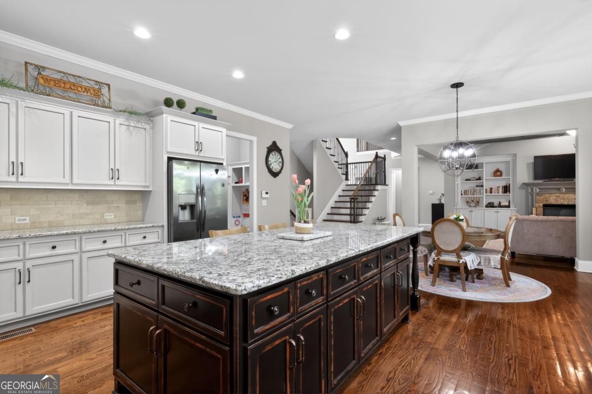 2083 Skybrooke Lane Property Photo 12