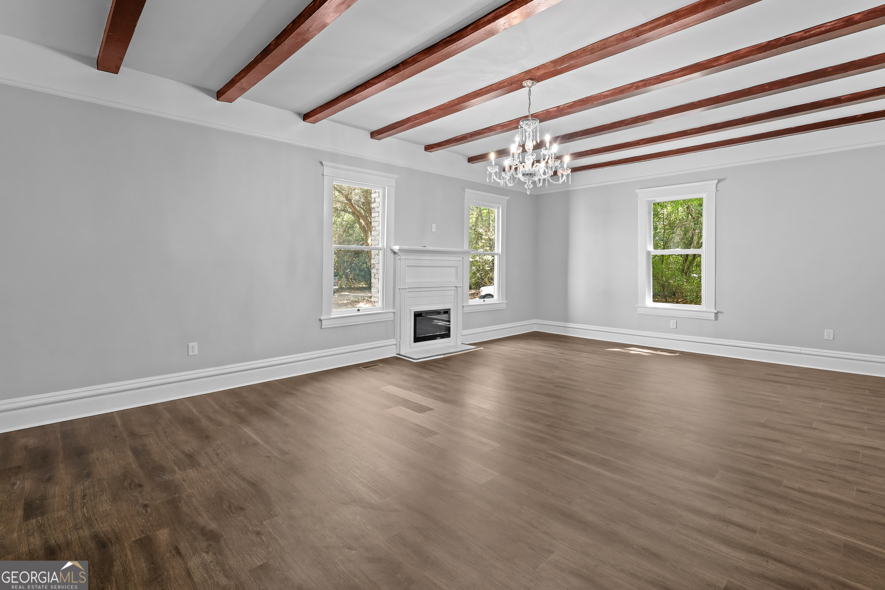 674 Dunlevie Road Property Photo 8