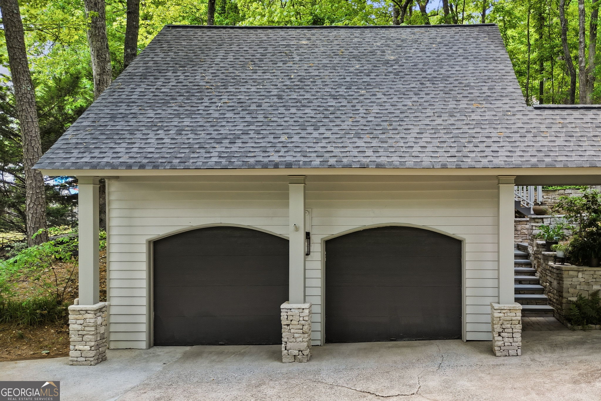 130 Farm Hill Circle Property Photo 3