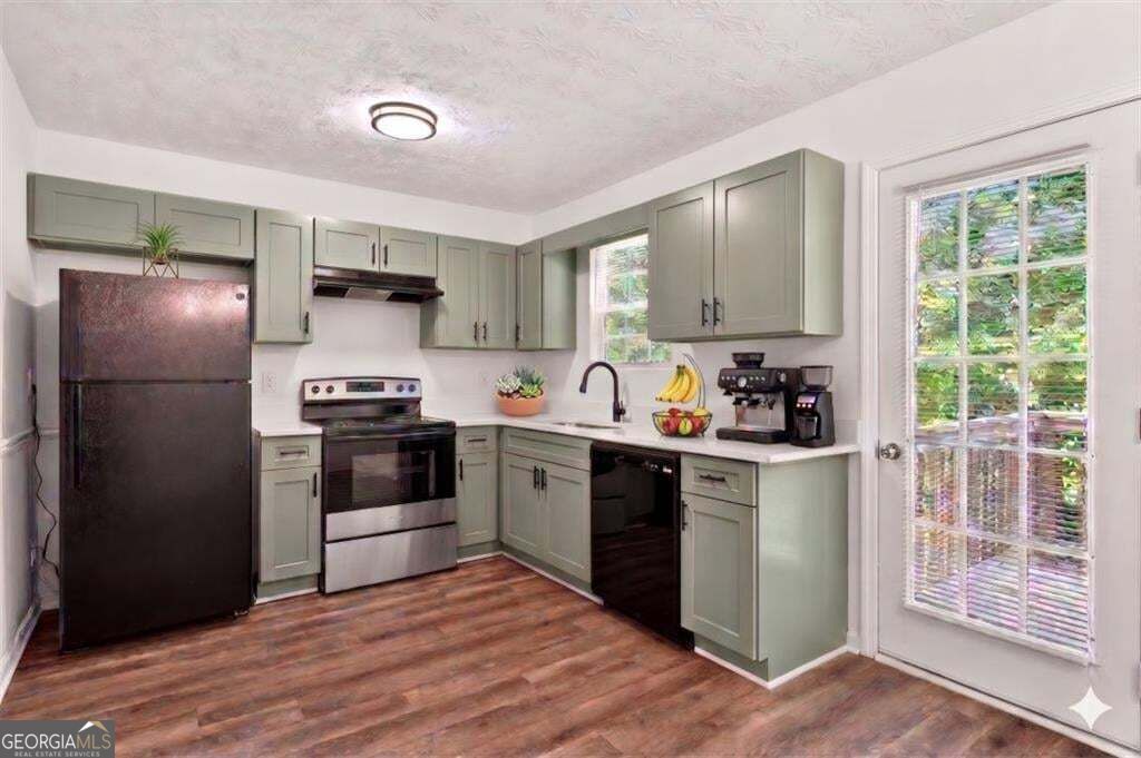 1424 Steam Engine Way Ne Property Photo 3