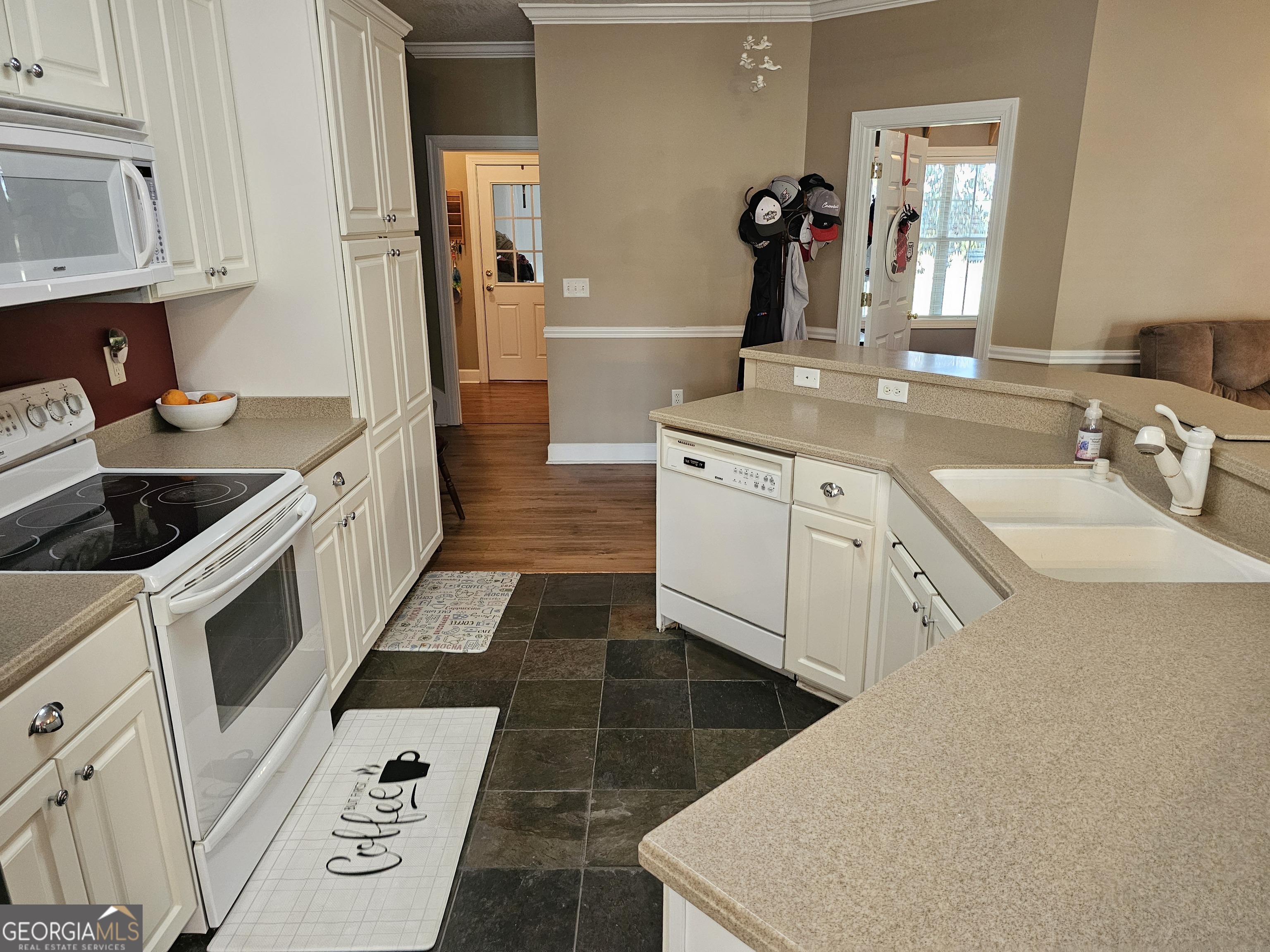 176 Turner Lane Property Photo 10
