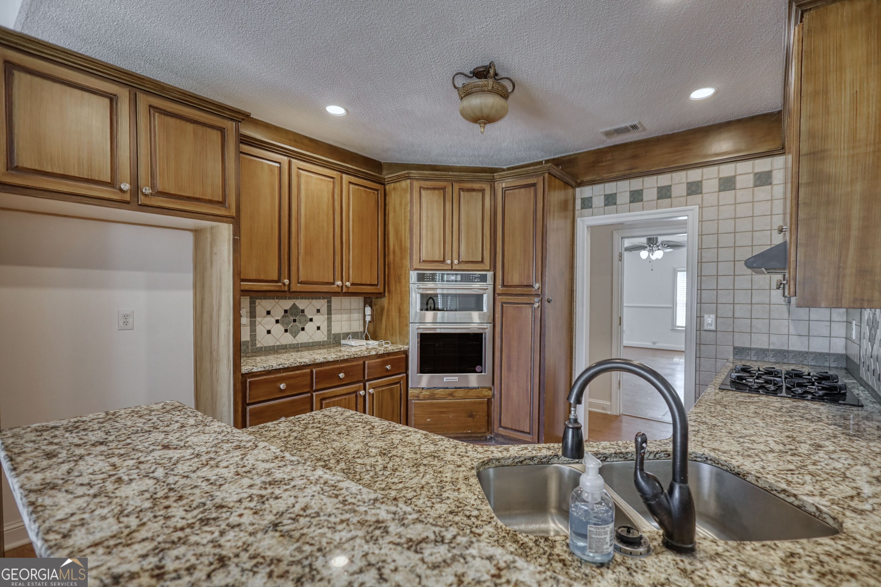 100 Westminster Way Property Photo 28
