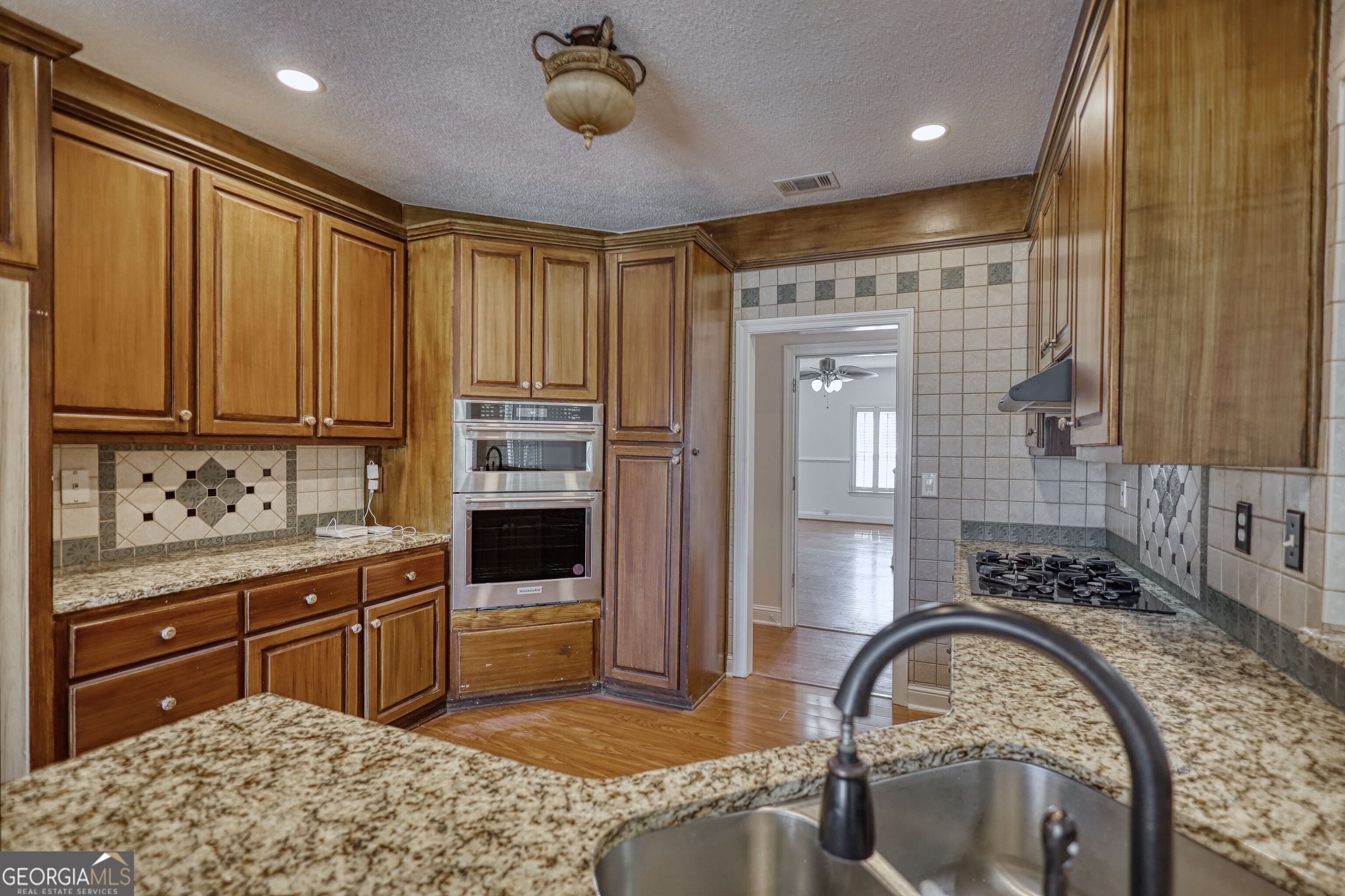 100 Westminster Way Property Photo 29