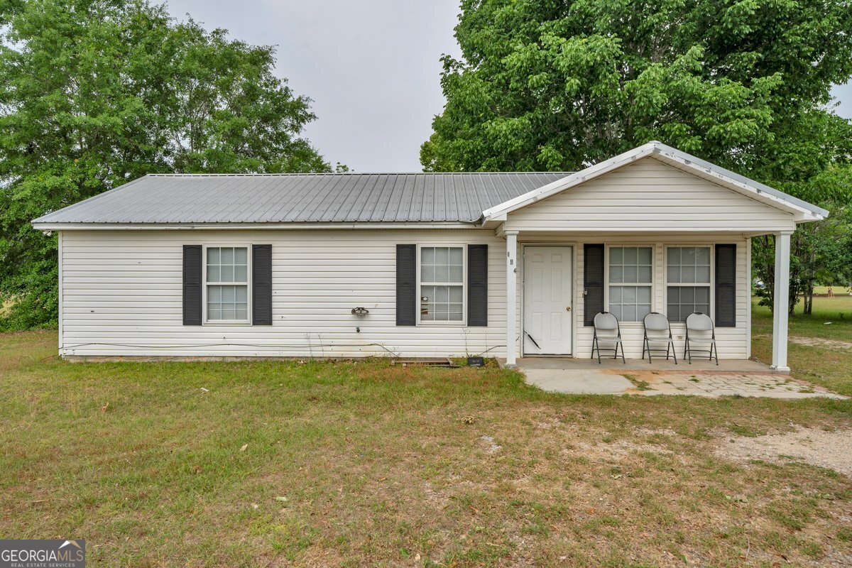 142 Ruby Street Property Photo 1