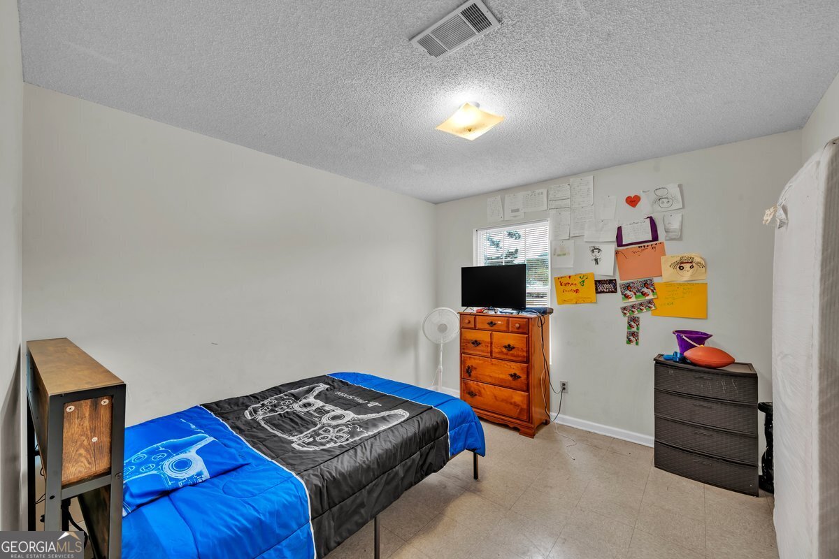 142 Ruby Street Property Photo 7