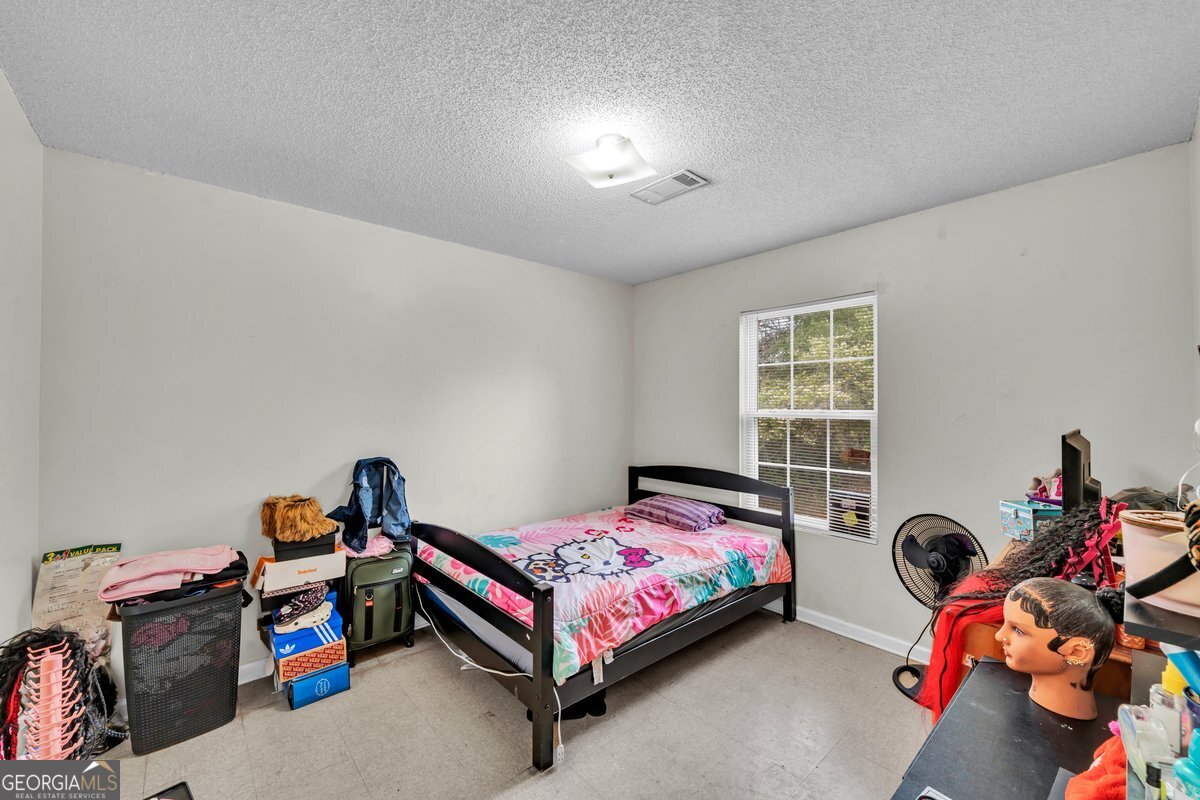 142 Ruby Street Property Photo 11