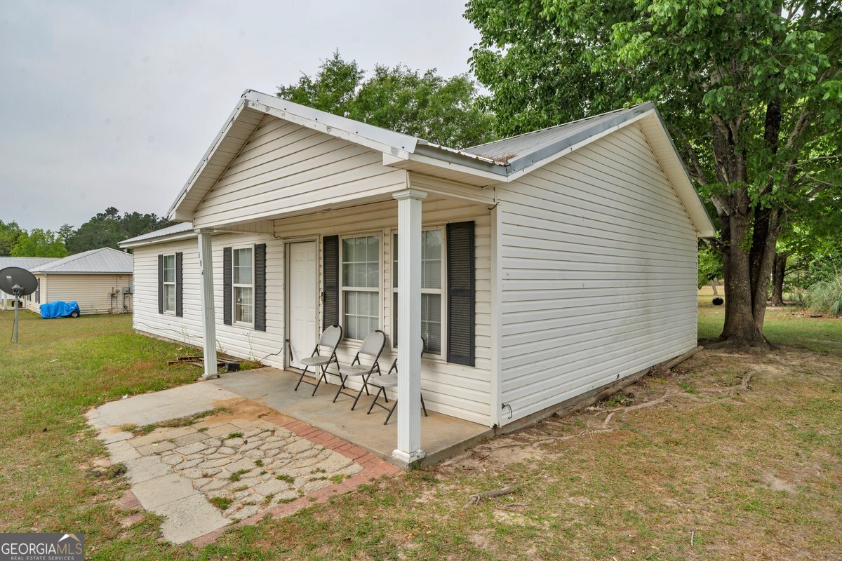 142 Ruby Street Property Photo 16