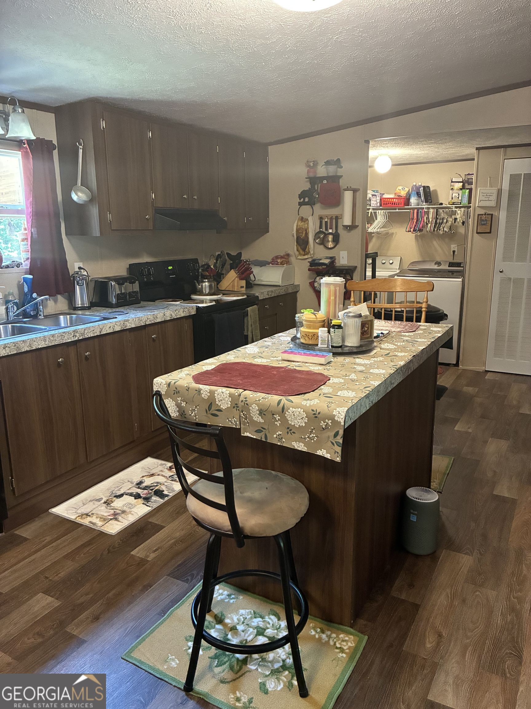 407 Knight Drive Property Photo 8