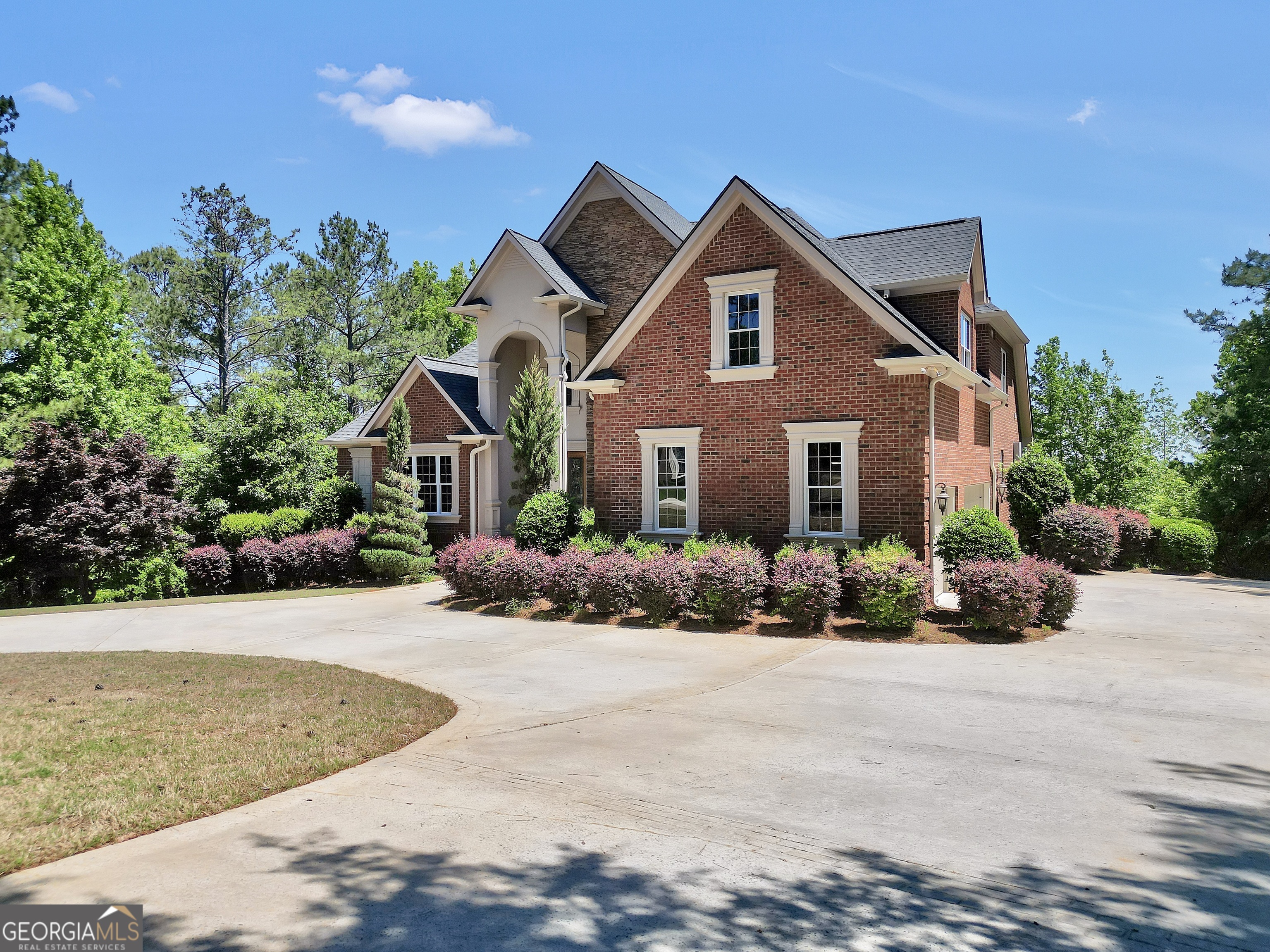 115 Forest Overlook Drive Property Photo 3