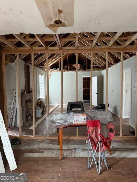 717 Washington Avenue Ne Property Photo 2