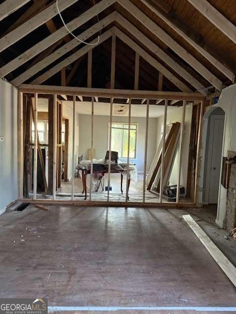717 Washington Avenue Ne Property Photo 3