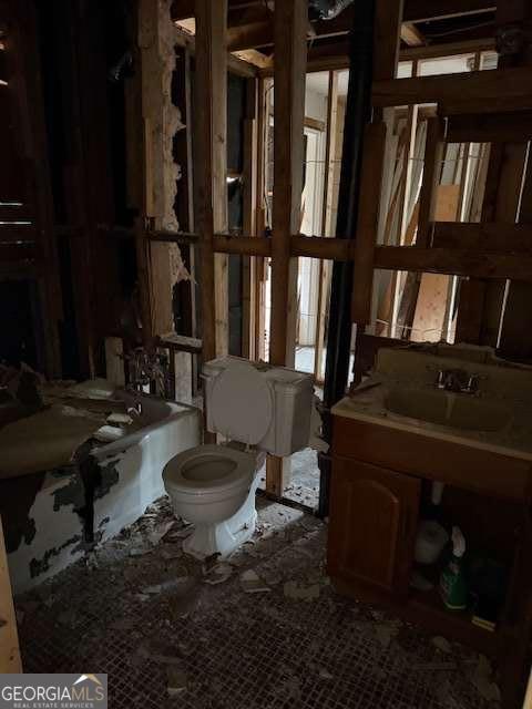 717 Washington Avenue Ne Property Photo 5