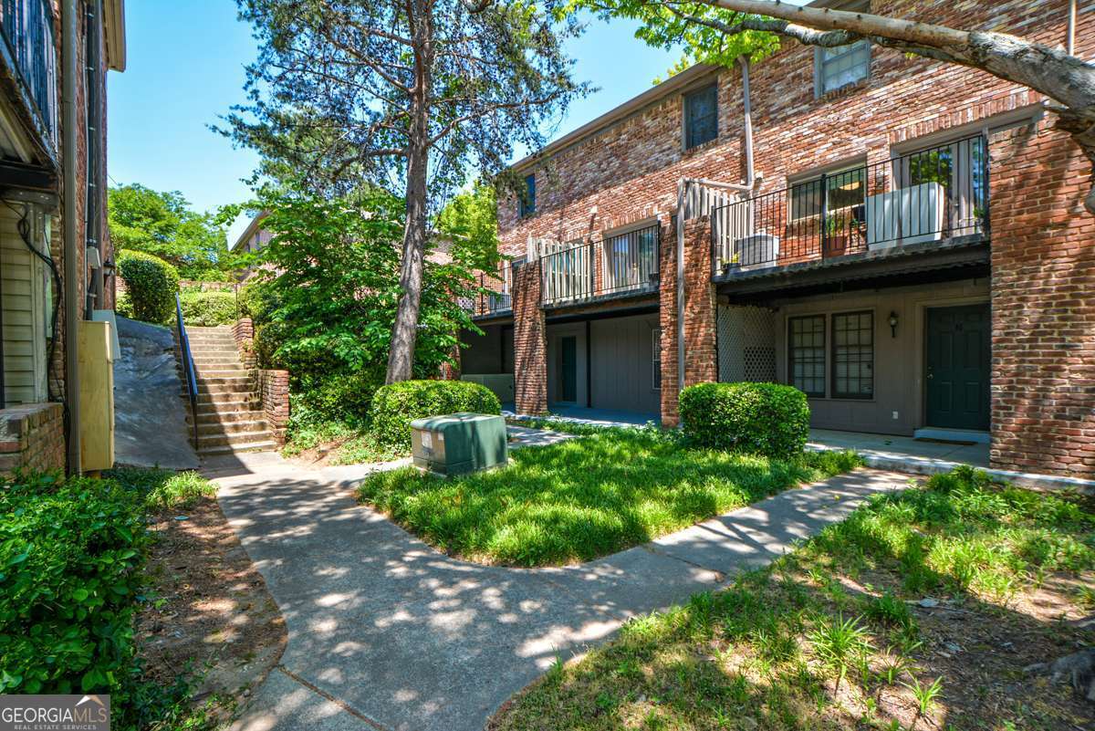 3113 Colonial Way # M Property Photo 1