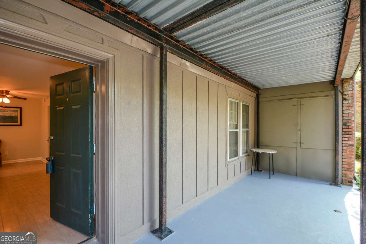 3113 Colonial Way # M Property Photo 4