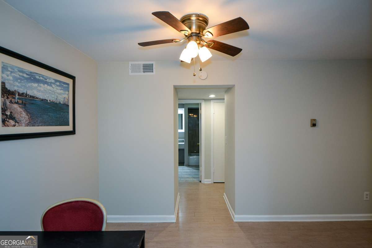 3113 Colonial Way # M Property Photo 18