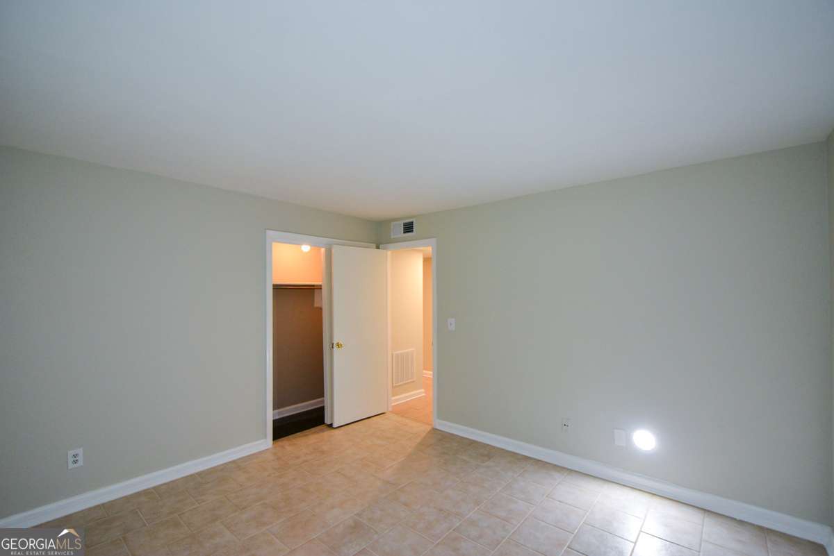 3113 Colonial Way # M Property Photo 21