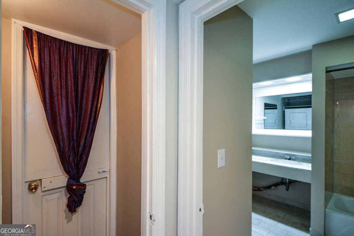3113 Colonial Way # M Property Photo 23
